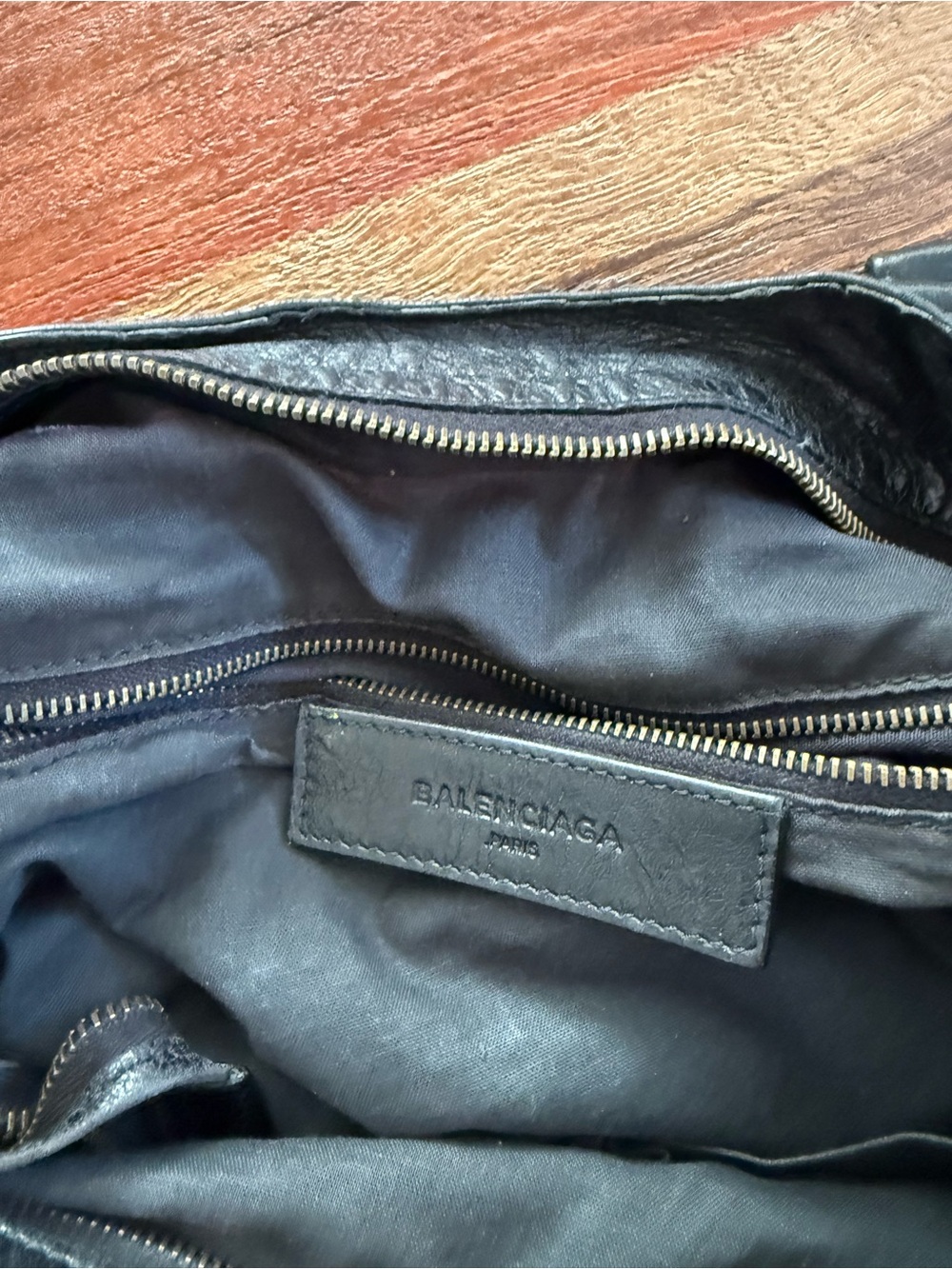 Balenciaga Black Leather Shoulder Bag with Brass Hardware - Picture 2 of 8
